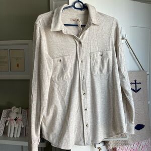 Never worn Faherty brand button down light weight flannel